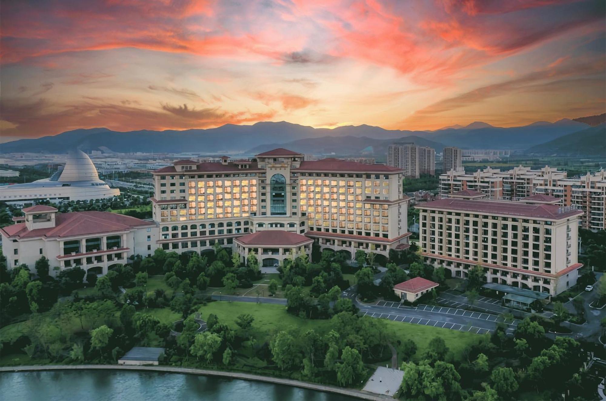 מלון Doubletree By Hilton Ningbo - Chunxiao מראה חיצוני תמונה