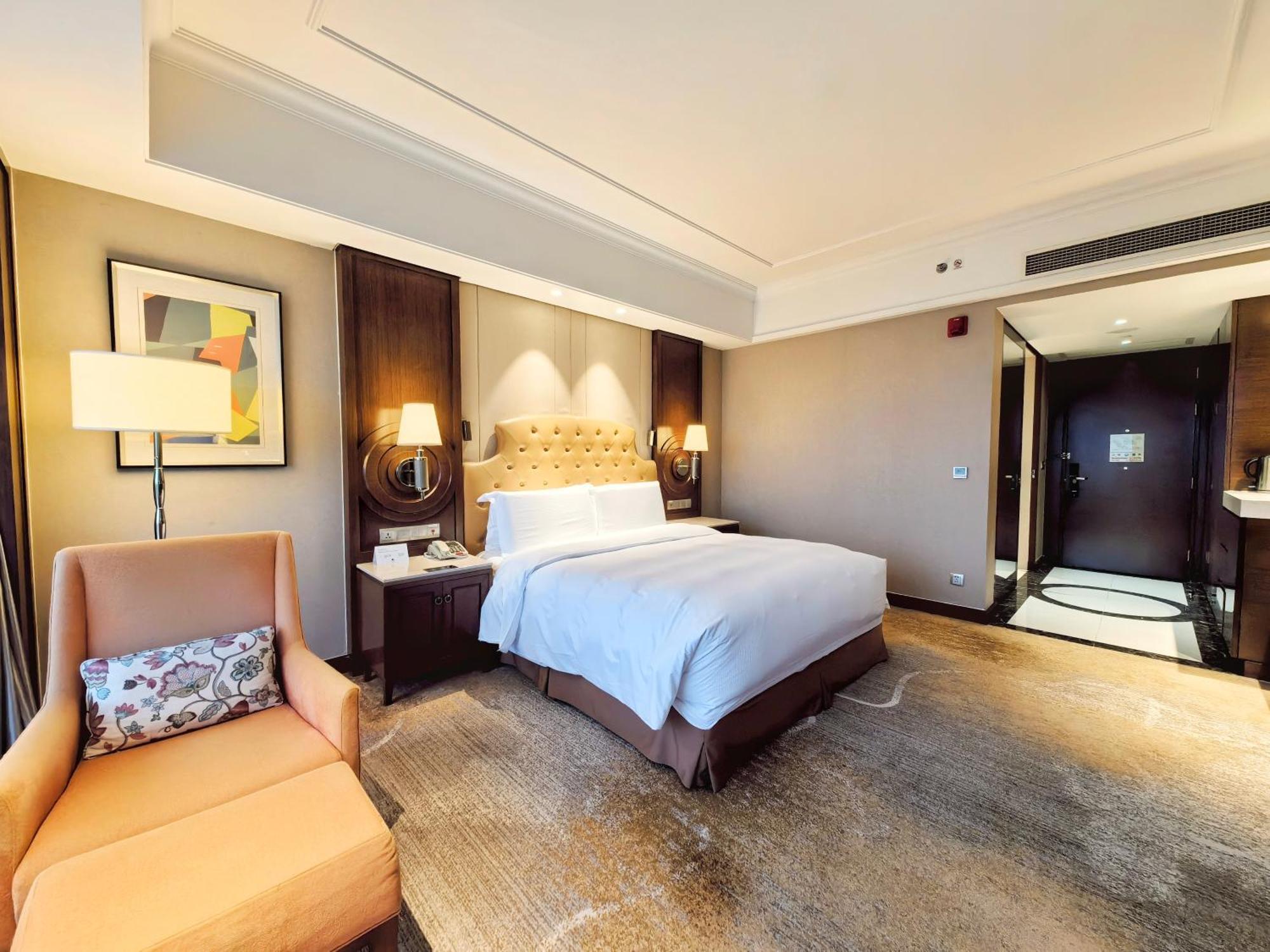מלון Doubletree By Hilton Ningbo - Chunxiao מראה חיצוני תמונה