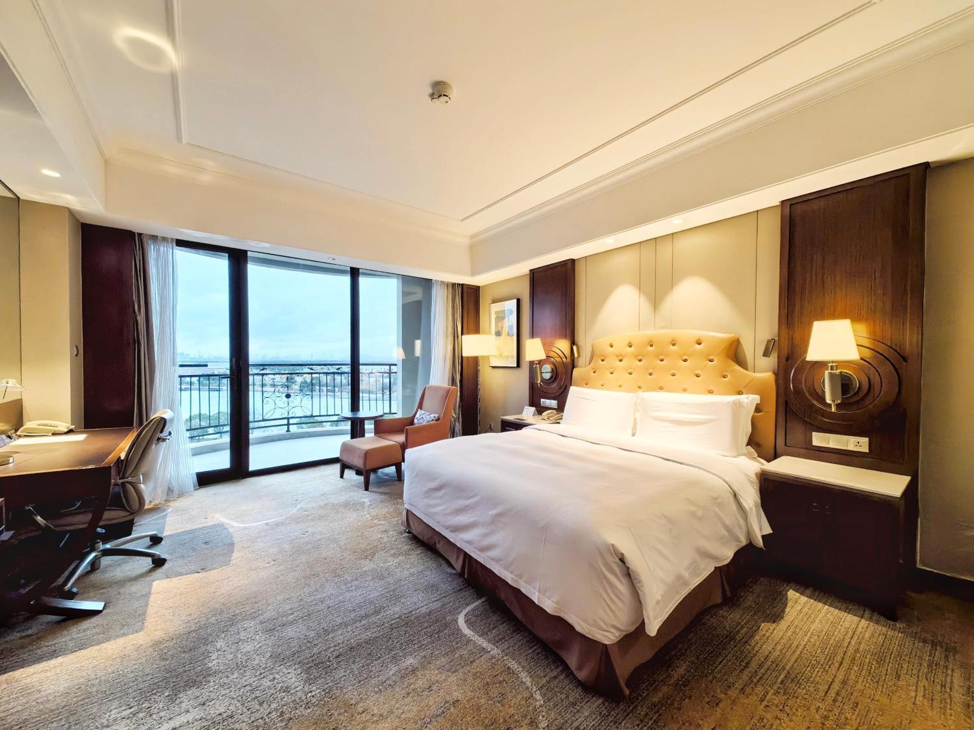מלון Doubletree By Hilton Ningbo - Chunxiao מראה חיצוני תמונה
