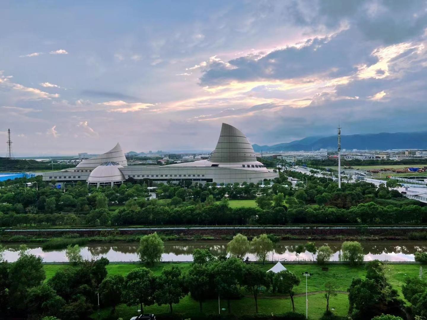 מלון Doubletree By Hilton Ningbo - Chunxiao מראה חיצוני תמונה
