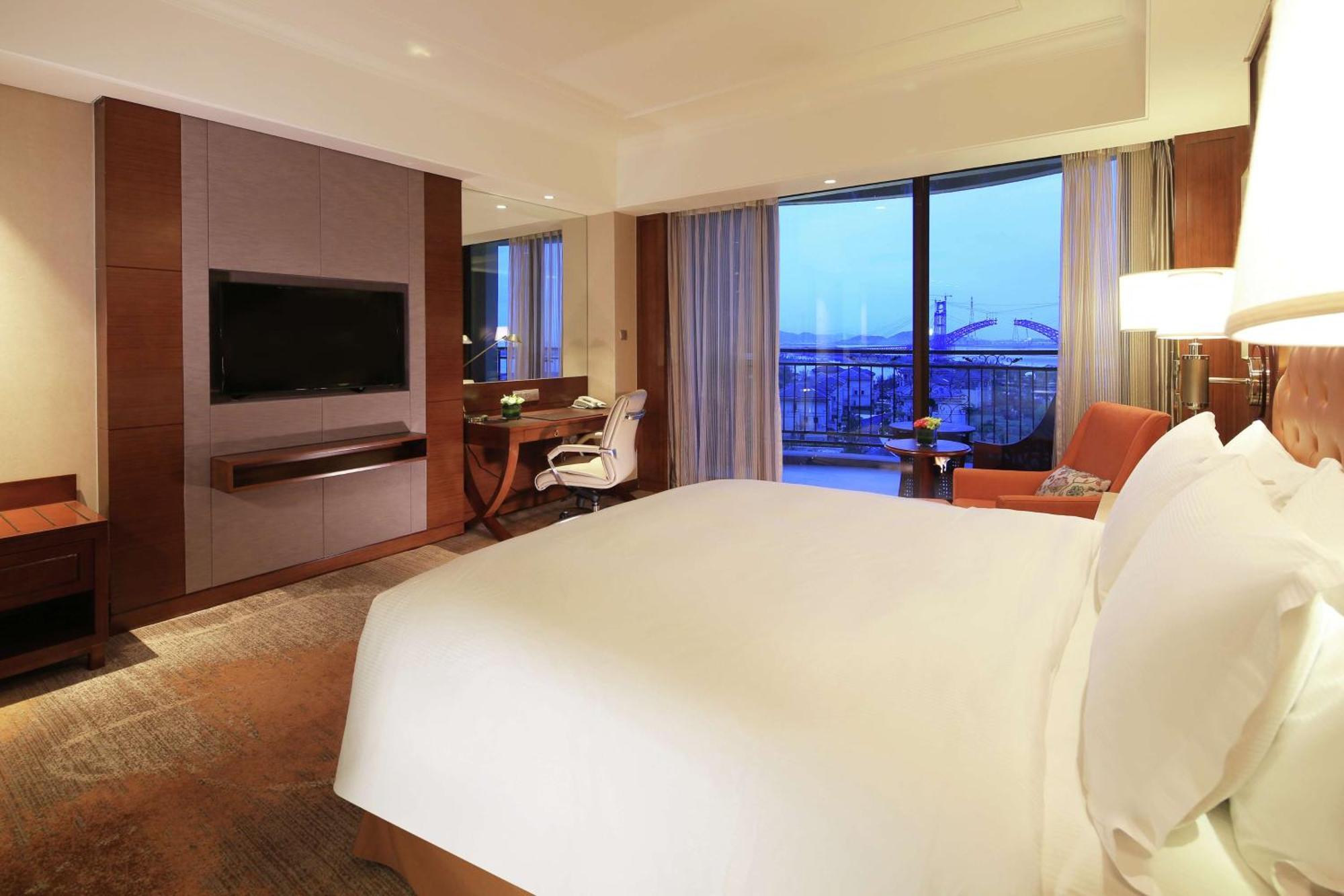 מלון Doubletree By Hilton Ningbo - Chunxiao מראה חיצוני תמונה