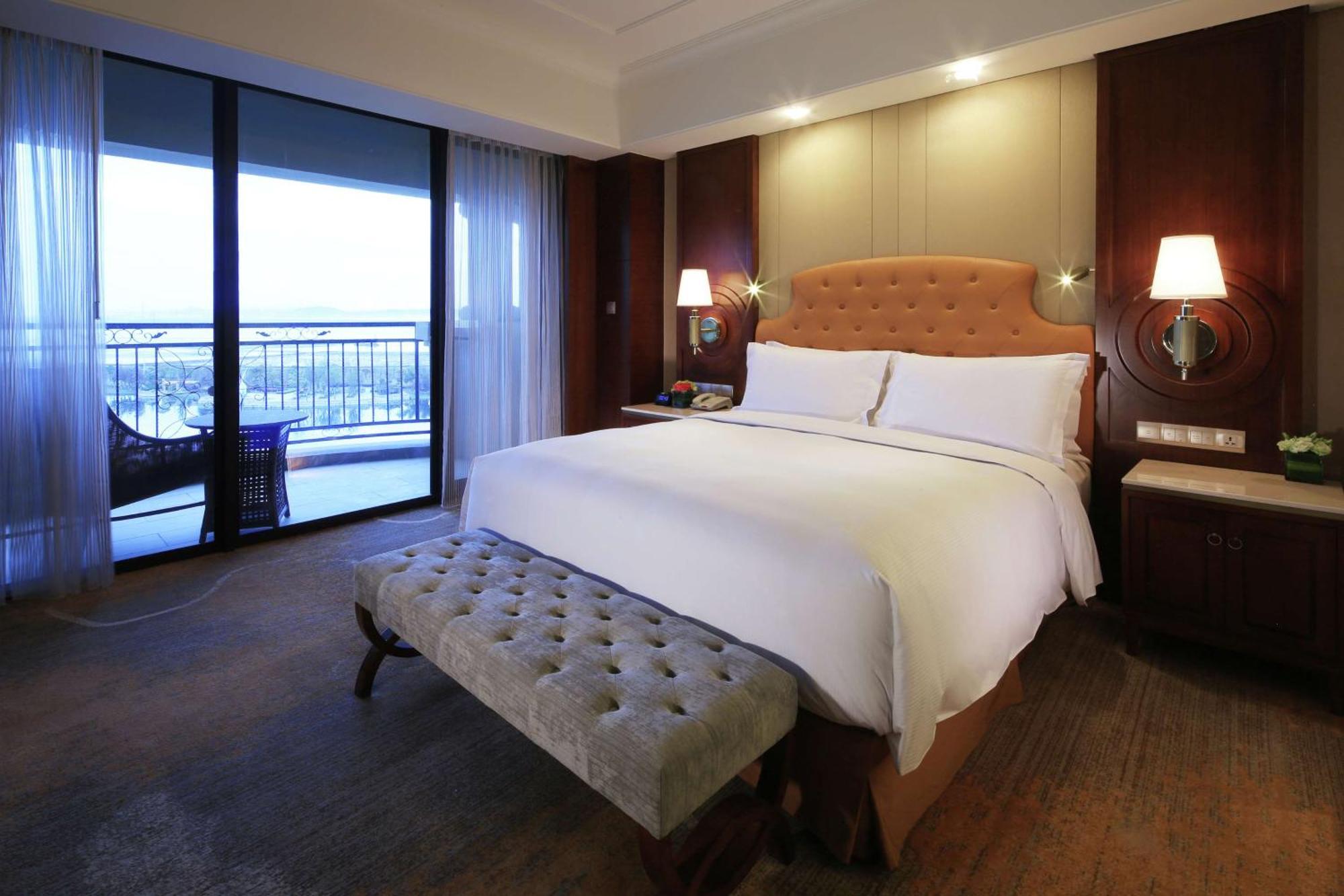 מלון Doubletree By Hilton Ningbo - Chunxiao מראה חיצוני תמונה